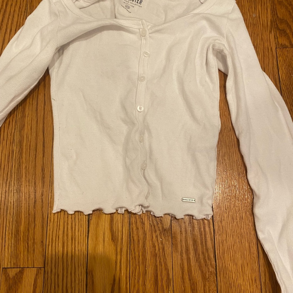Holister. Baby tee